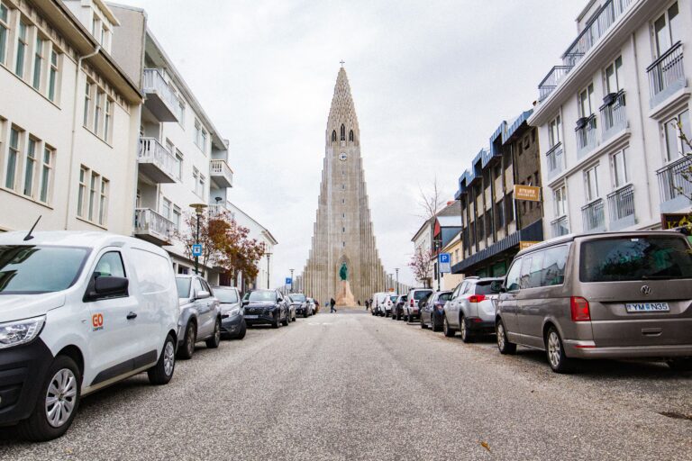 Best tourist attractions in Iceland including Blue Lagoon, waterfalls and Northern Lights
