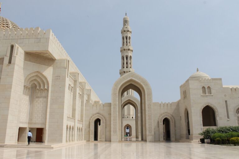 Best places to visit in Oman including Muscat, desert adventures and Omani cultural landmarks