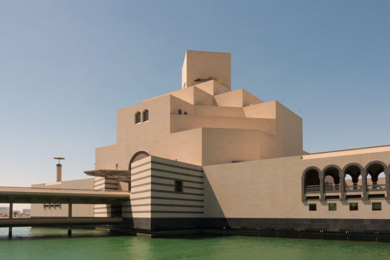 Top places to visit in Qatar including Doha skyline, Souq Waqif and luxury attractions